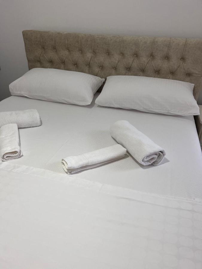 Fiori Rooms Vlorë エクステリア 写真