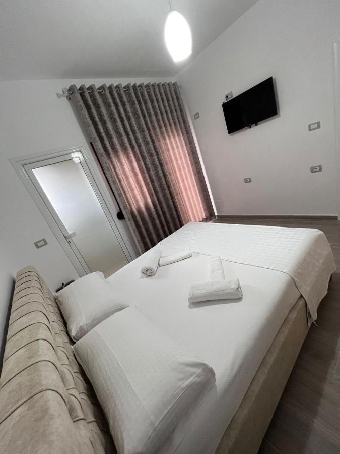Fiori Rooms Vlorë エクステリア 写真